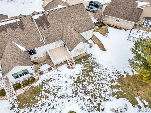 102 Eagle Court, Waterloo, IL 62298