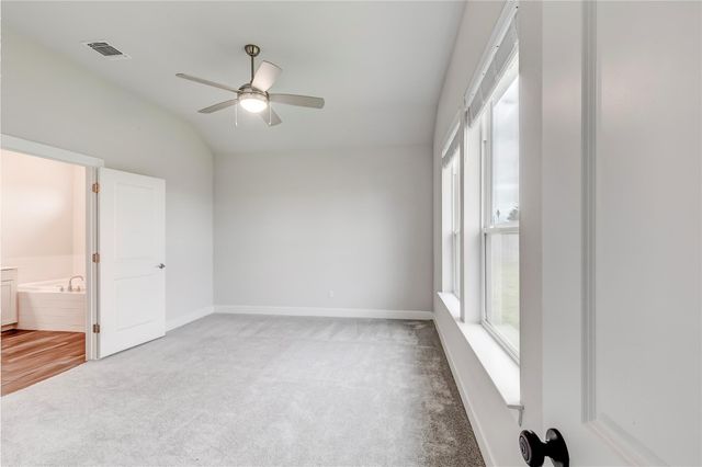 100 Patrick Herndon DR, Bastrop, TX 78602