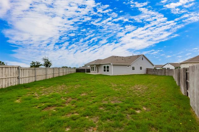 100 Patrick Herndon DR, Bastrop, TX 78602