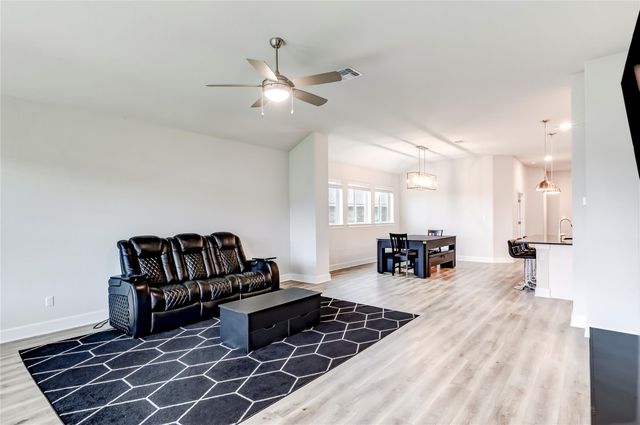 100 Patrick Herndon DR, Bastrop, TX 78602