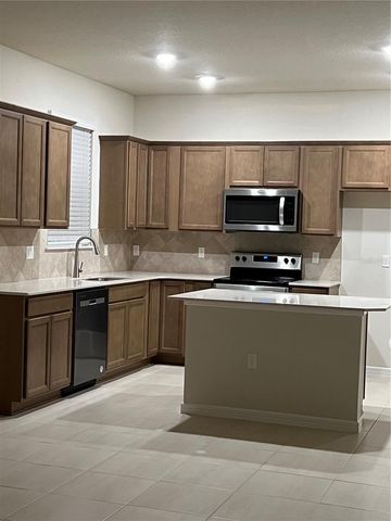 1890 SPRING SHOWER CIRCLE, Kissimmee, FL 34744