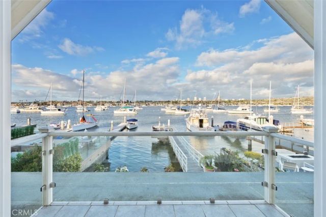 1128 E Balboa, Newport Beach, CA 92661