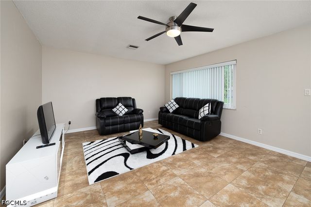4212 SE 19th PL A, Cape Coral, FL 33904
