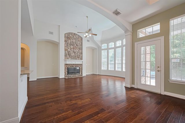 36 Watermill Place, Sugar Land, TX 77479