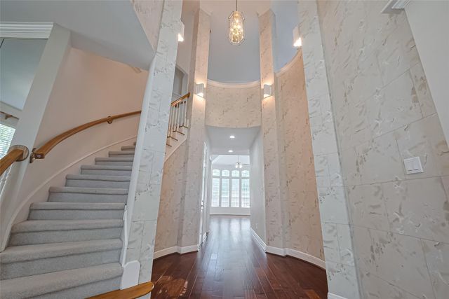 36 Watermill Place, Sugar Land, TX 77479