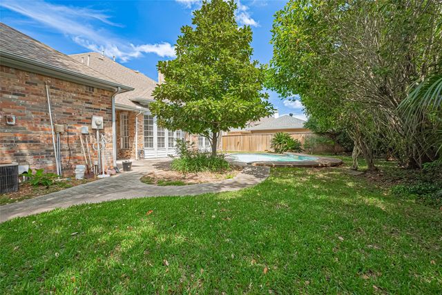 36 Watermill Place, Sugar Land, TX 77479