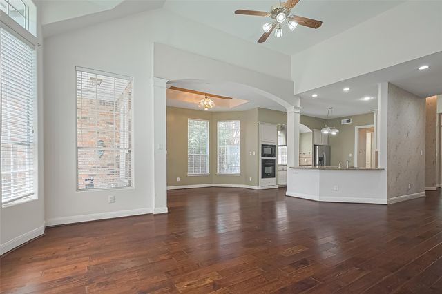 36 Watermill Place, Sugar Land, TX 77479