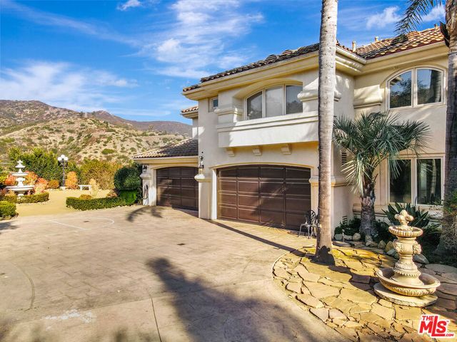 27425 Calicut Road, Malibu, CA 90265