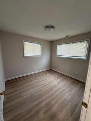 11359 Winthrop Street, Detroit, MI 48227