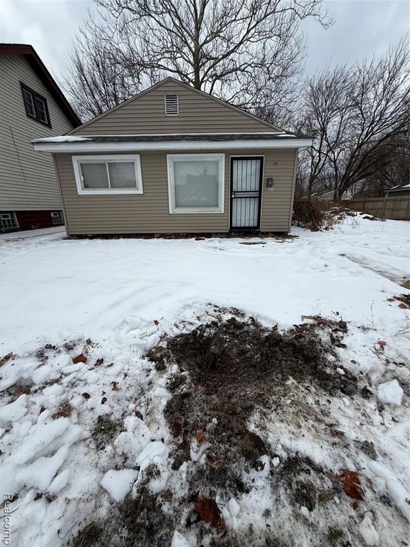 11359 Winthrop Street, Detroit, MI 48227