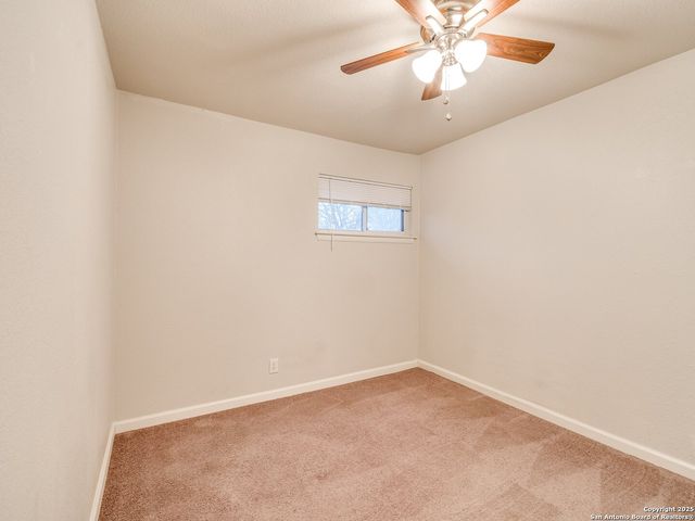 100 Lorenz Rd Apt 1504, San Antonio, TX 78209