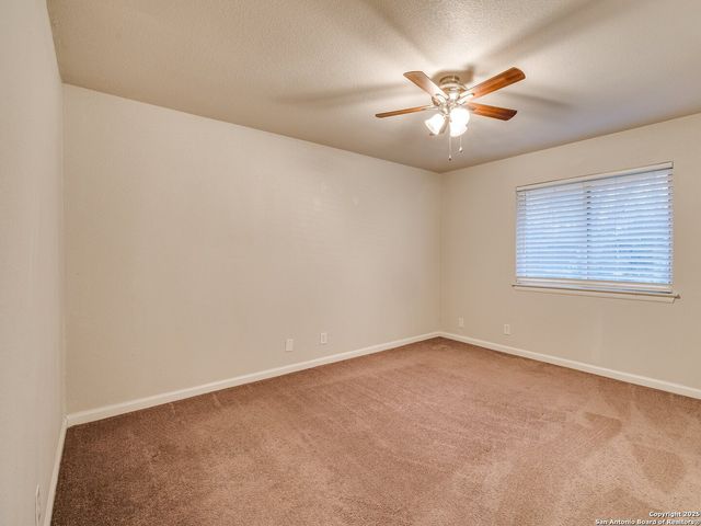 100 Lorenz Rd Apt 1504, San Antonio, TX 78209