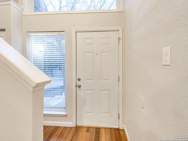 100 Lorenz Rd Apt 1504, San Antonio, TX 78209