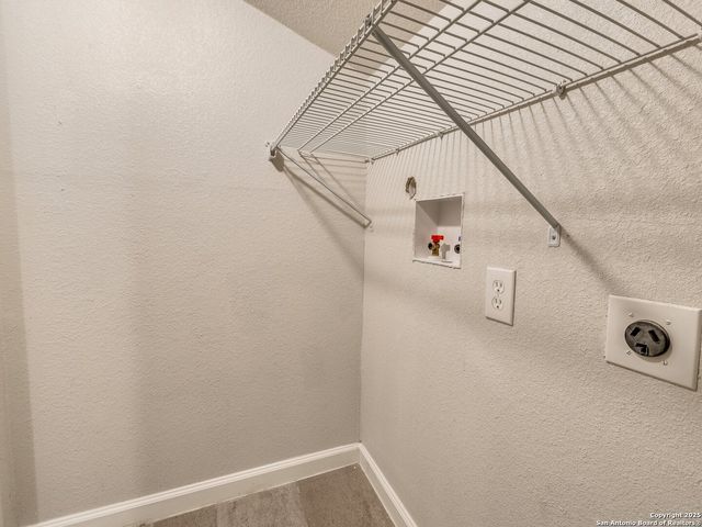 100 Lorenz Rd Apt 1504, San Antonio, TX 78209