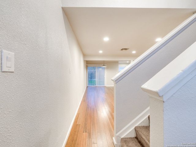 100 Lorenz Rd Apt 1504, San Antonio, TX 78209