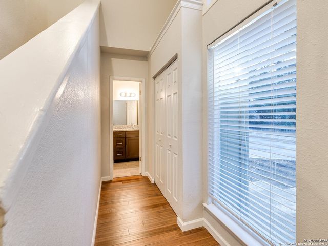 100 Lorenz Rd Apt 1504, San Antonio, TX 78209