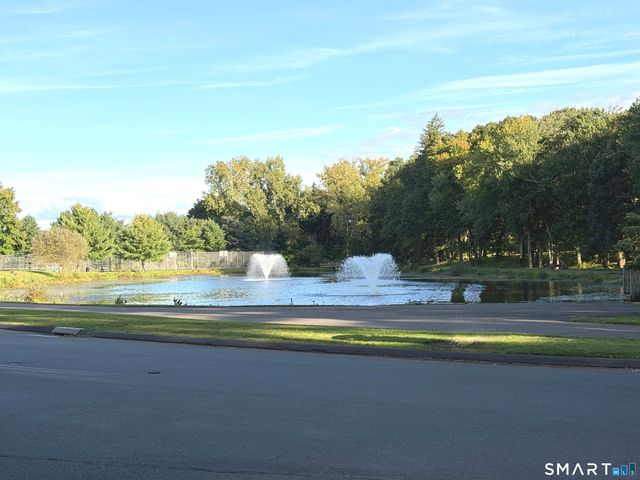 101 Ridge Road 12, Naugatuck, CT 06770