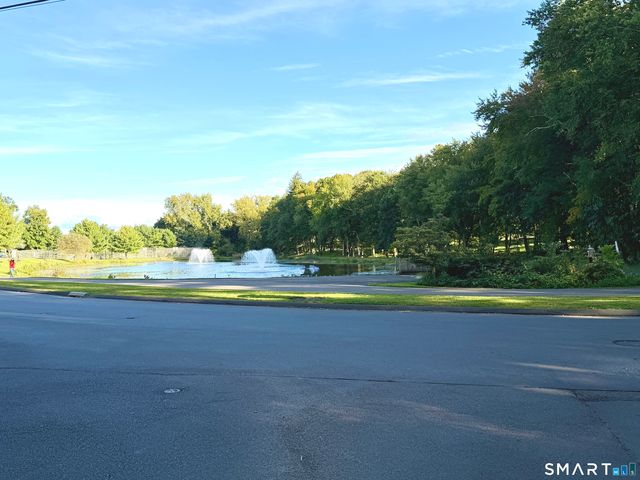 101 Ridge Road 12, Naugatuck, CT 06770