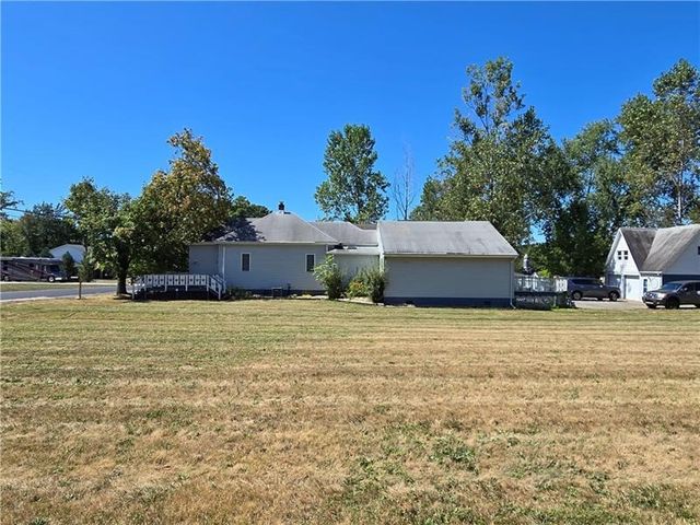 250 N Boundary St, City Of But Sw, PA 16001