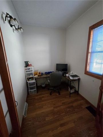 250 N Boundary St, City Of But Sw, PA 16001