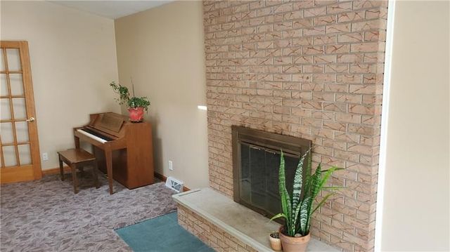 250 N Boundary St, City Of But Sw, PA 16001