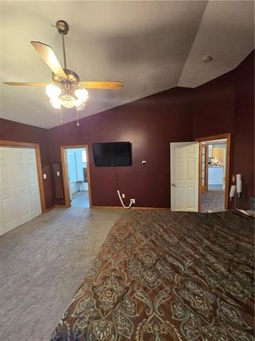 250 N Boundary St, City Of But Sw, PA 16001