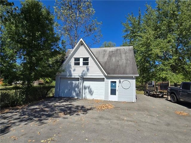 250 N Boundary St, City Of But Sw, PA 16001