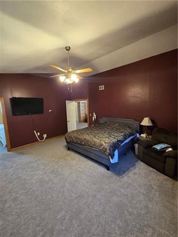 250 N Boundary St, City Of But Sw, PA 16001