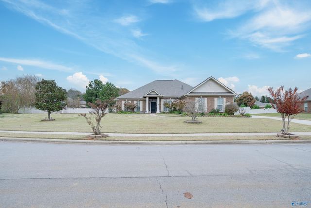 107 Eden Lane, Huntsville, AL 35811