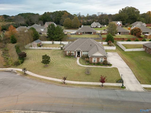 107 Eden Lane, Huntsville, AL 35811