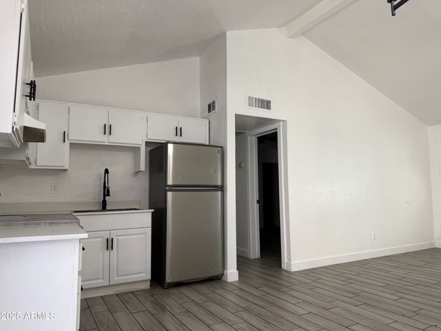13221 N 21st Place 7, Phoenix, AZ 85022
