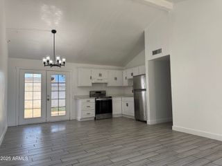 13221 N 21st Place 7, Phoenix, AZ 85022