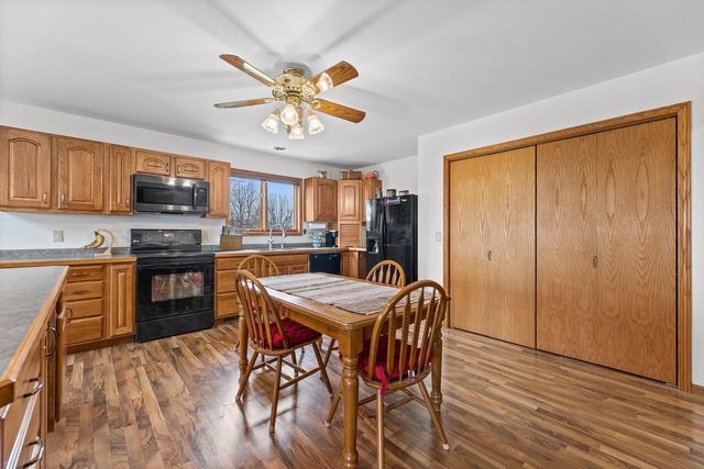 7293 Aurora ROAD, West Bend, WI 53090