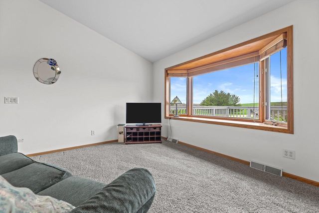 7293 Aurora ROAD, West Bend, WI 53090