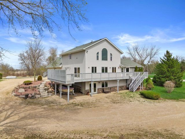 7293 Aurora ROAD, West Bend, WI 53090