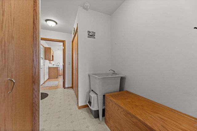 7293 Aurora ROAD, West Bend, WI 53090