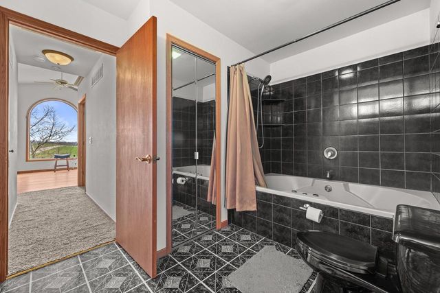 7293 Aurora ROAD, West Bend, WI 53090
