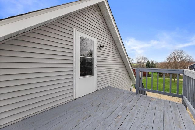 7293 Aurora ROAD, West Bend, WI 53090