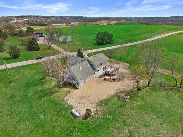7293 Aurora ROAD, West Bend, WI 53090