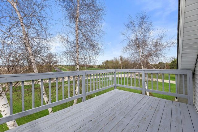 7293 Aurora ROAD, West Bend, WI 53090