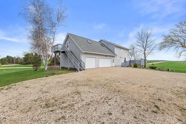 7293 Aurora ROAD, West Bend, WI 53090