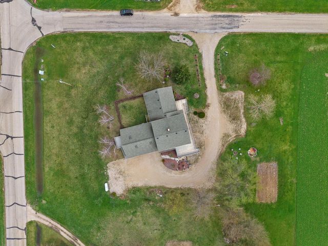 7293 Aurora ROAD, West Bend, WI 53090