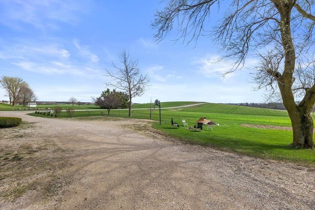 7293 Aurora ROAD, West Bend, WI 53090
