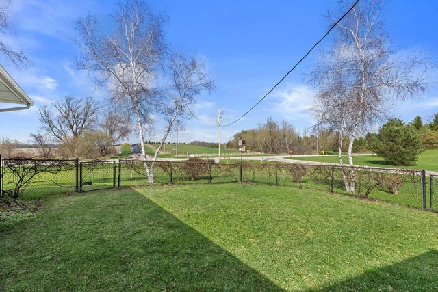 7293 Aurora ROAD, West Bend, WI 53090