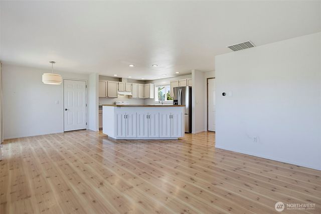 3404 McHugh Place, Enumclaw, WA 98022