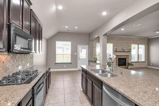 9515 Alabaster Oaks Lane, Humble, TX 77396