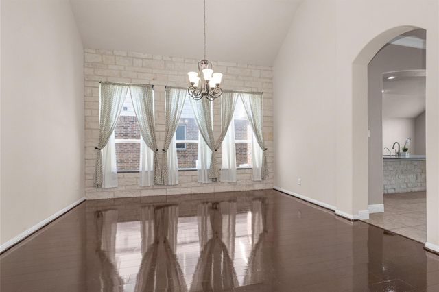 9515 Alabaster Oaks Lane, Humble, TX 77396