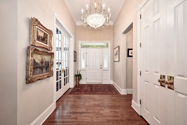 907 Middleton Lane, Inverness, IL 60010