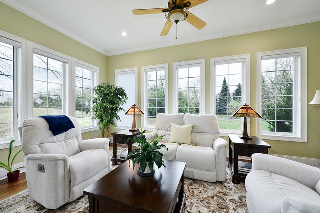907 Middleton Lane, Inverness, IL 60010