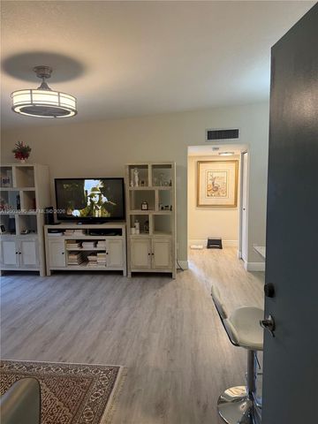 7703 Ashmont Circle 213, Tamarac, FL 33321